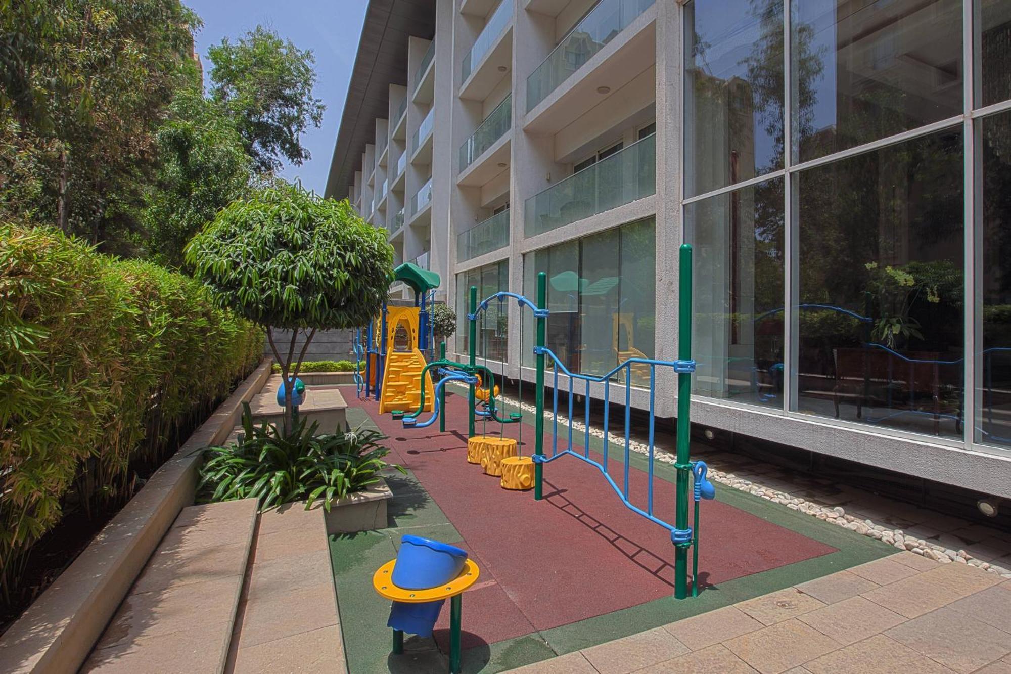 Marriott Suites Pune Exterior photo