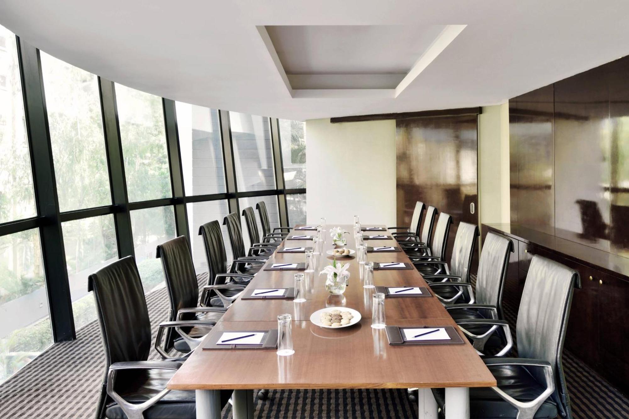 Marriott Suites Pune Exterior photo